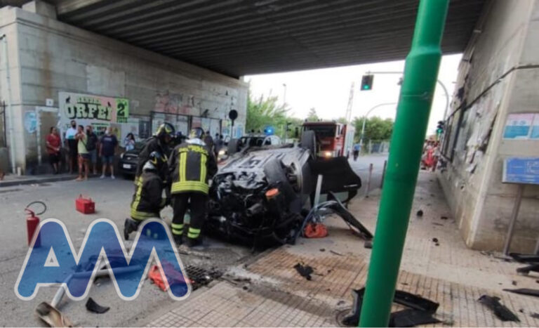 Torregrotta, auto vola giù da viadotto della A/20. Ferito conducente