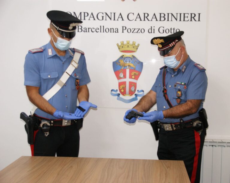 Barcellona Pozzo di Gotto – Nascondeva in casa una pistola rubata, arrestato dai Carabinieri