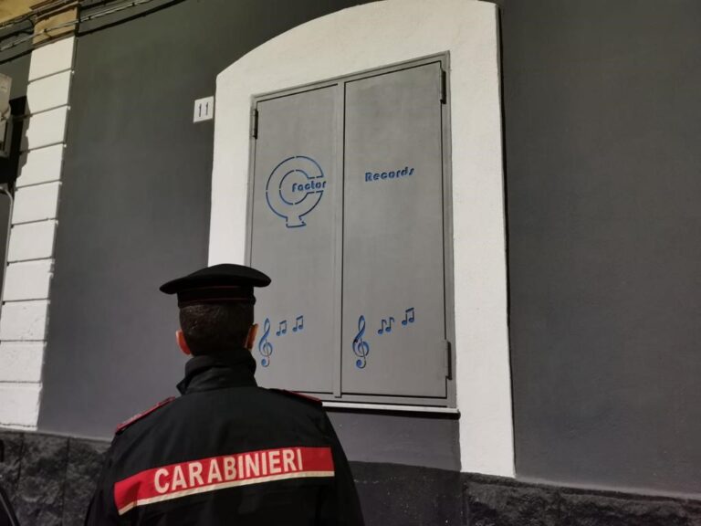 Blitz antimafia a Catania, 15 arresti. Sequestrata etichetta discografica di noti cantanti neomelodici