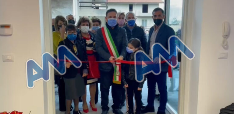 Torrenova, inaugurata la nuova scuola materna di Serro Coniglio. Affissa una targa in onore dei coniugi Corpina