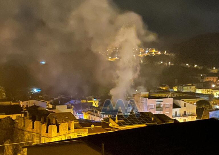 Tragedia nella notte a San Piero Patti, anziano disabile deceduto in casa a causa di un incendio