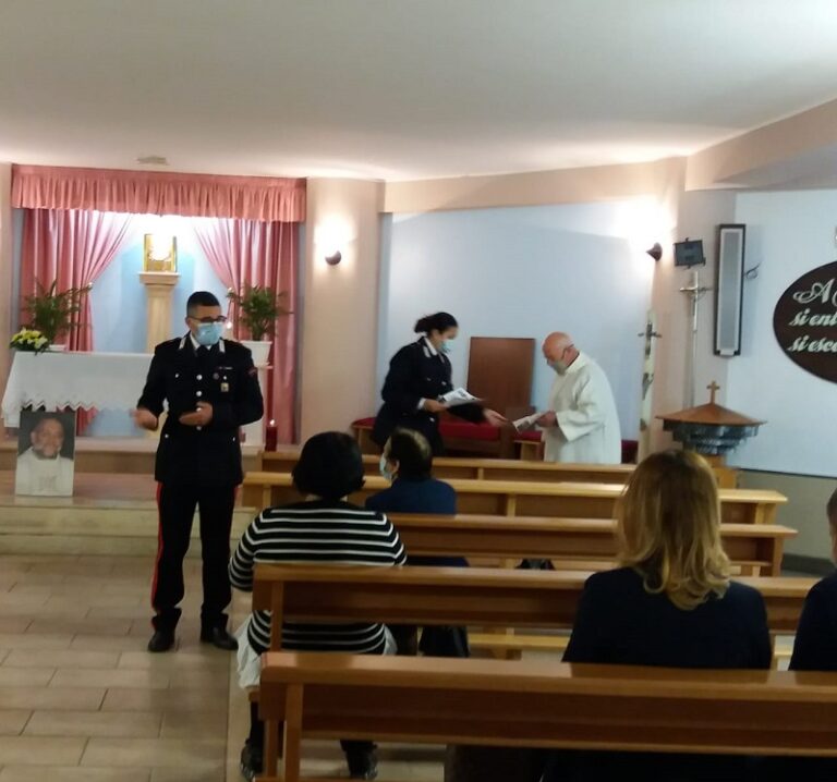 Sant’Agata Militello, i Carabinieri tengono lezioni anti-truffa con gli anziani