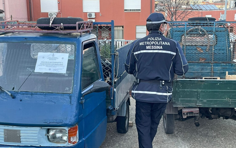 Messina – Targhe autocostruite apposte su due veicoli. Scattano sequestro e denuncia