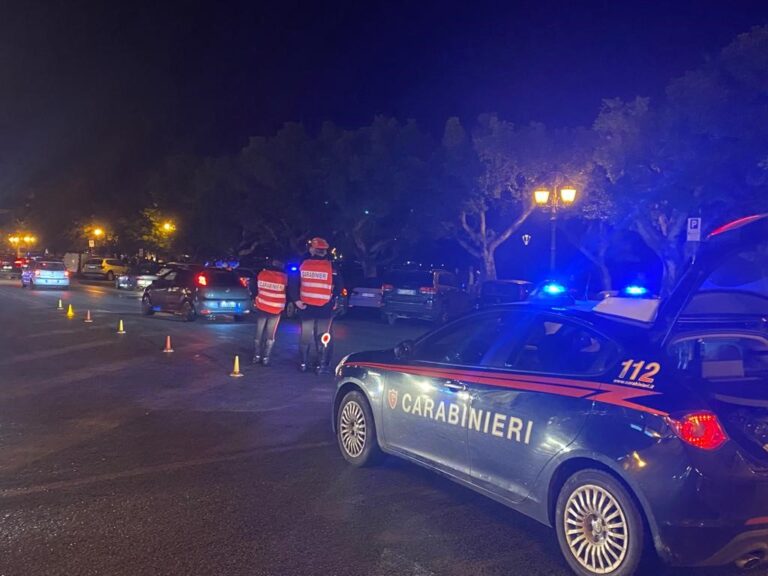 Pace del Mela – Evade dai domiciliari e ruba un’auto: 34enne arrestata e condotta in carcere