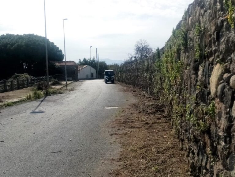 Milazzo – Scerbamento e pulizia del terrapieno di Gronda e in via Bevaceto