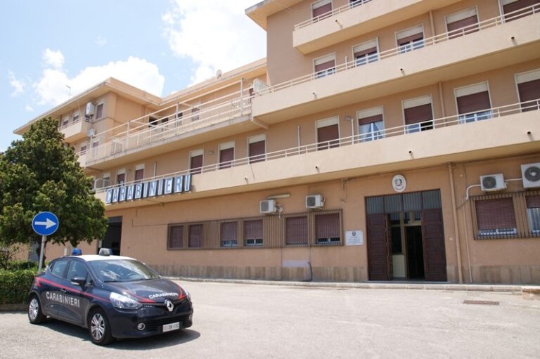 Messina: trovata cocaina e crack, arrestata una donna per detenzione ai fini di spaccio di sostanze stupefacenti