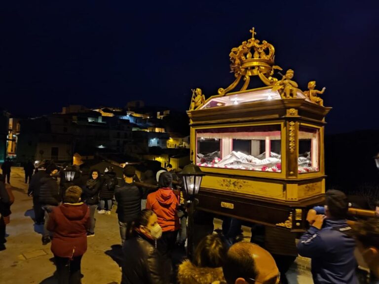 Militello Rosmarino: la prima processione del Venerdì Santo sui Nebrodi