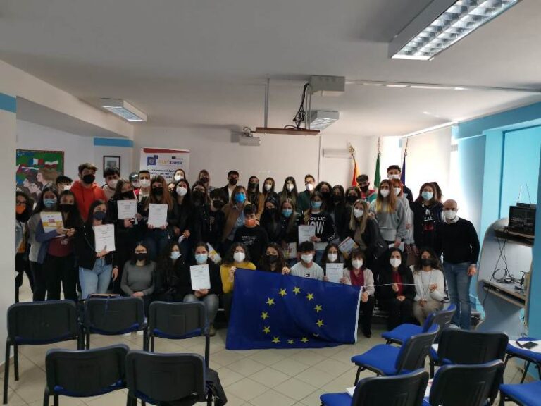 Sant’Agata Militello: 77 giovani a scuola d’Europa