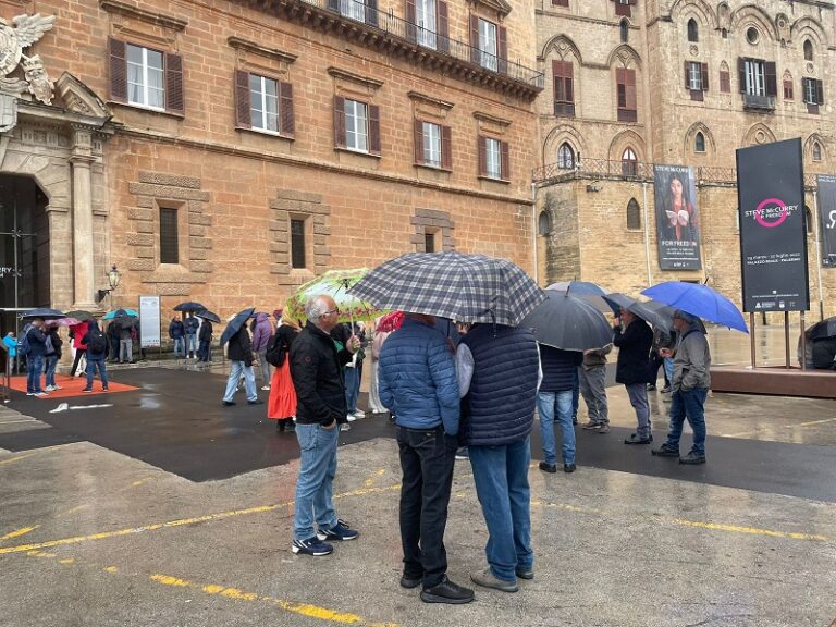 Palermo: presidio davanti all’Ars per difendere le prerogative dei lavoratori dei consorzi di bonifica, del comparto forestale e dell’Esa