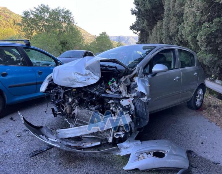 Scontro frontale tra due auto sullo scorrimento per Sinagra. Ferito un anziano