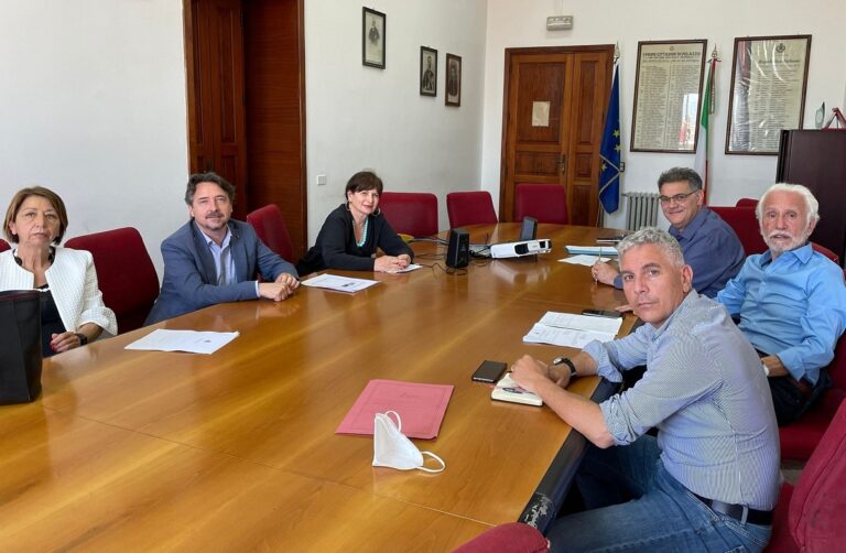 Milazzo – Nasce la commissione mensa, l’assessore Alesci incontra i dirigenti scolastici