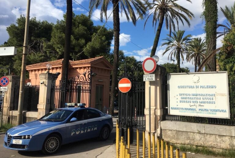 Palermo, due Kg tra hashish e marijuana nascosti in auto. 33enne arrestato