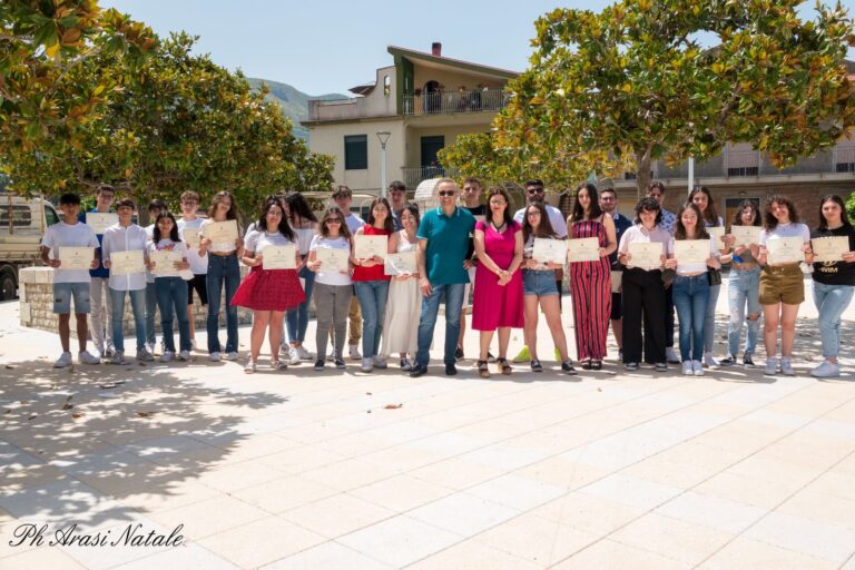 Capri Leone – Premiati gli studenti più meritevoli