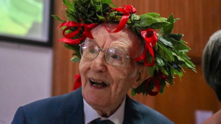 Palermo – A 99 anni Giuseppe si laurea in Filosofia con 110 e Lode