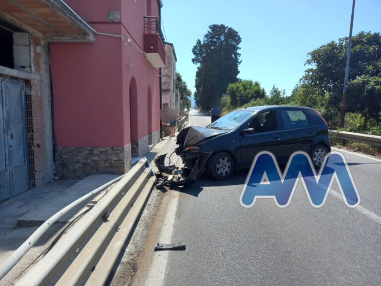 Giornata infernale sulle strade messinesi; incidente autonomo a Torrenova. Ferito conducente