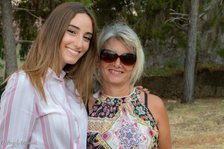 Da Sinistra: Martina Nobile (Finalista Nazionale di Miss Reginetta d'Italia) e Nuccia Sottile