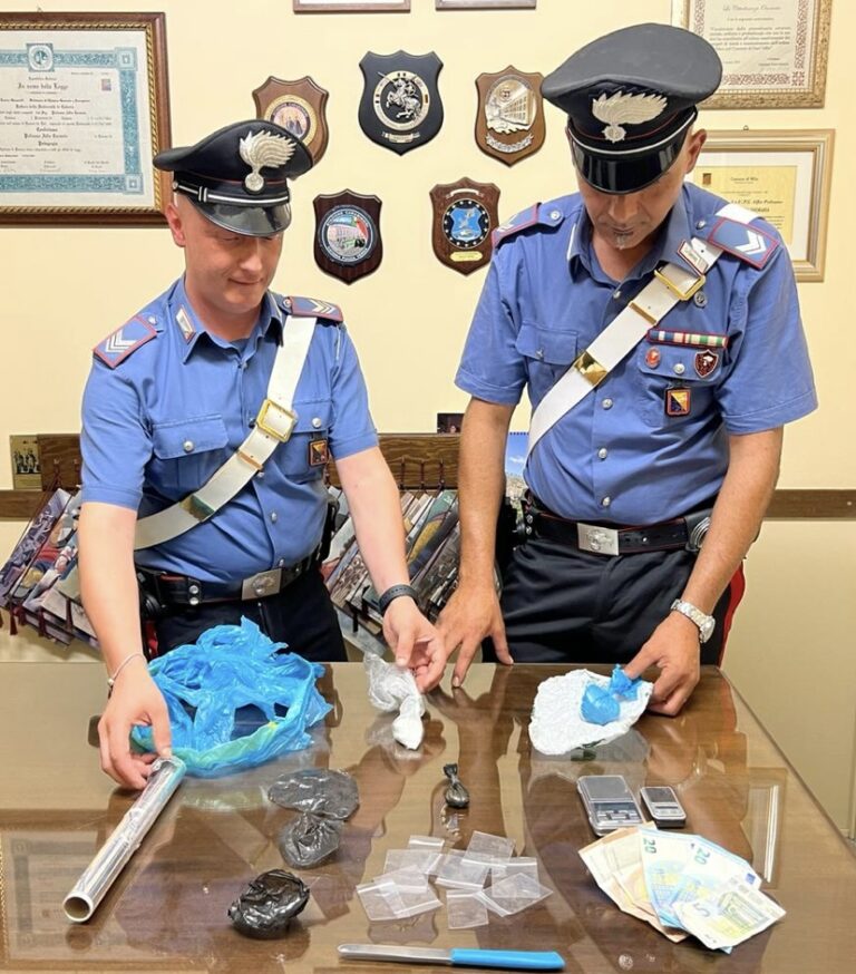 Giardini Naxos – Cocaina e marijuana in casa. Un uomo arrestato dai Carabinieri