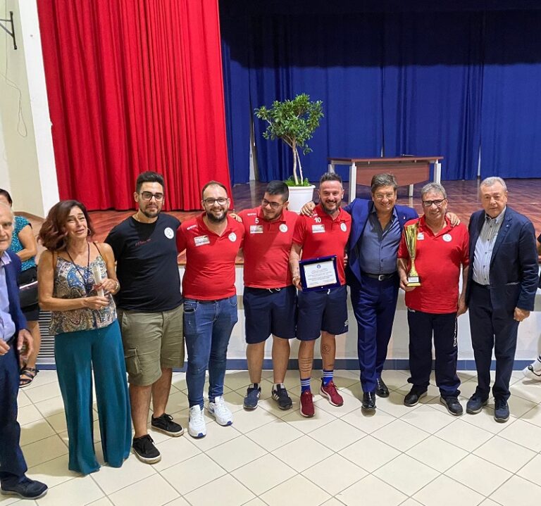 San Salvatore di Fitalia: la Fitalese premiata per la vittoria del campionato di III° categoria e della coppa disciplina