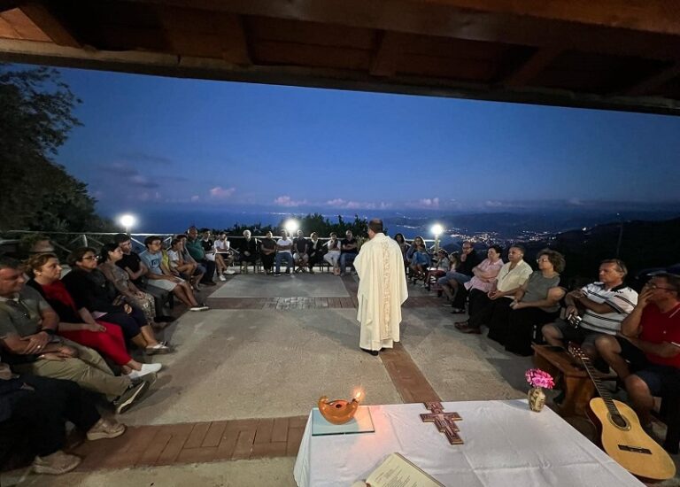 Gioiosa Marea: il campo-scuola delle famiglie al “Villaggio della Pace”