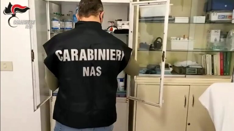 Controlli dei Nas nelle case di riposo, denunciati 5 titolari tra Messina e Catania