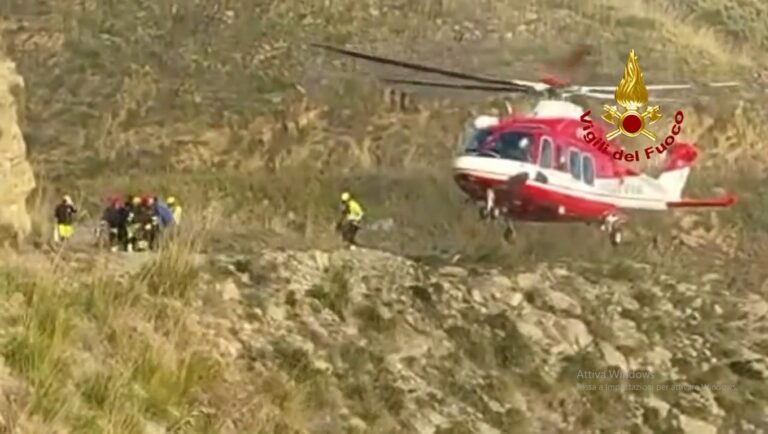 Incidente mortale col parapendio a Castelmola. Morto un 52enne, ferita la donna in volo con lui