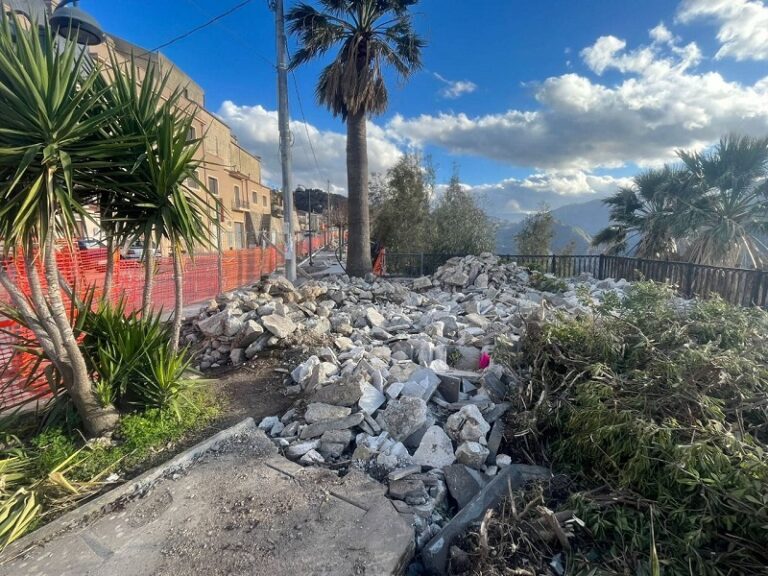 San Salvatore di Fitalia: proseguono spediti i lavori di riqualificazione in piazza Santa Caterina e zone adiacenti