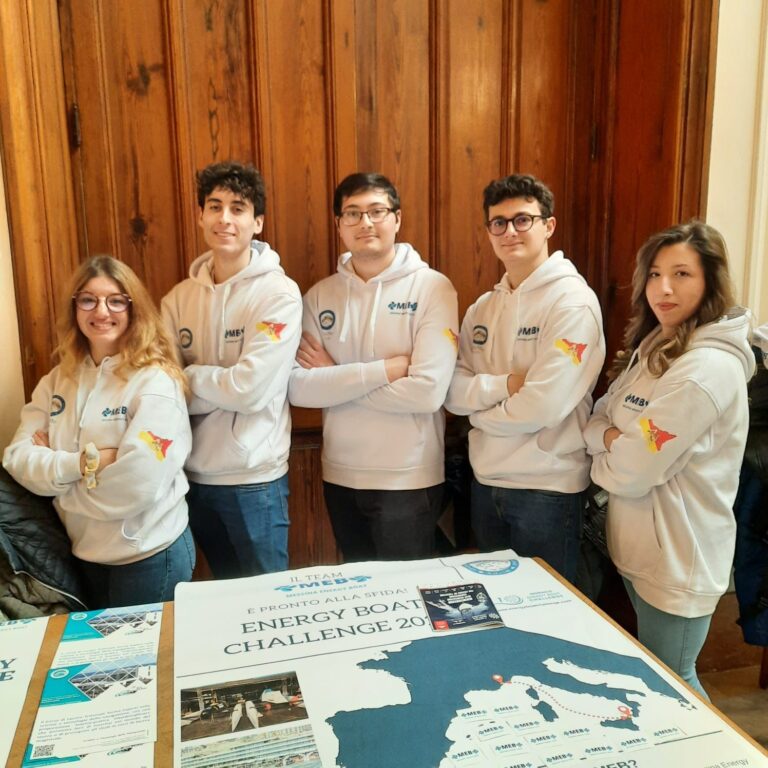 Yacht alimentati con fonti di energie rinnovabili. Il team “Messina Energy Boat” al MEBC 2023 di Monaco