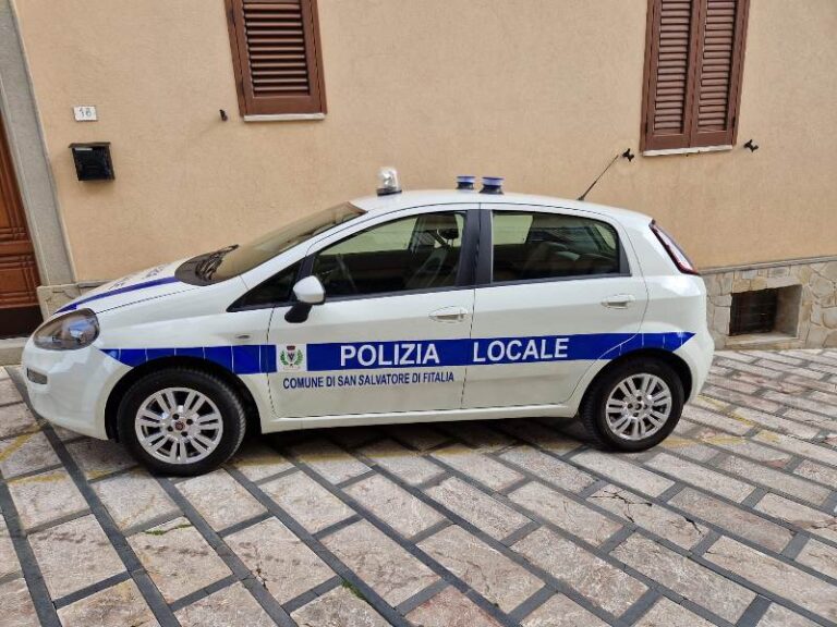 San Salvatore di Fitalia: una nuova auto di servizio per la polizia municipale