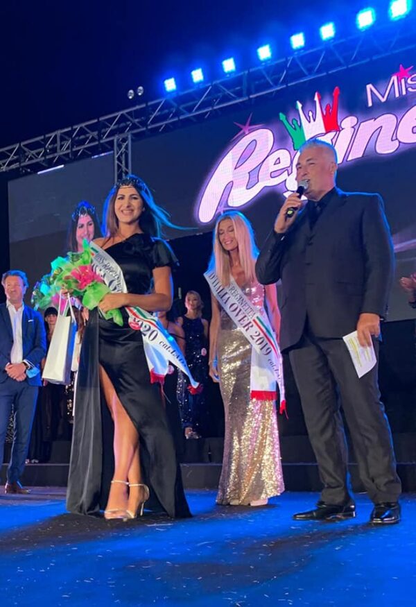 Daniela Piva durante la cerimonia di premiazione a Chianciano Terme