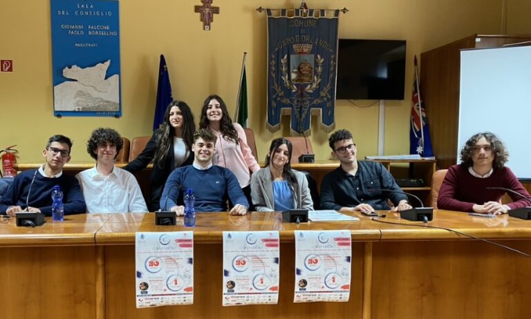 Tutto pronto per la 1a edizione di “CapoVerso giovani talenti”: in piazza il 30 aprile e 1° maggio – VIDEO