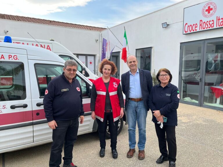 Barcellona PG, l’assessore alla Protezione Civile in visita alla sede della Croce Rossa Italiana