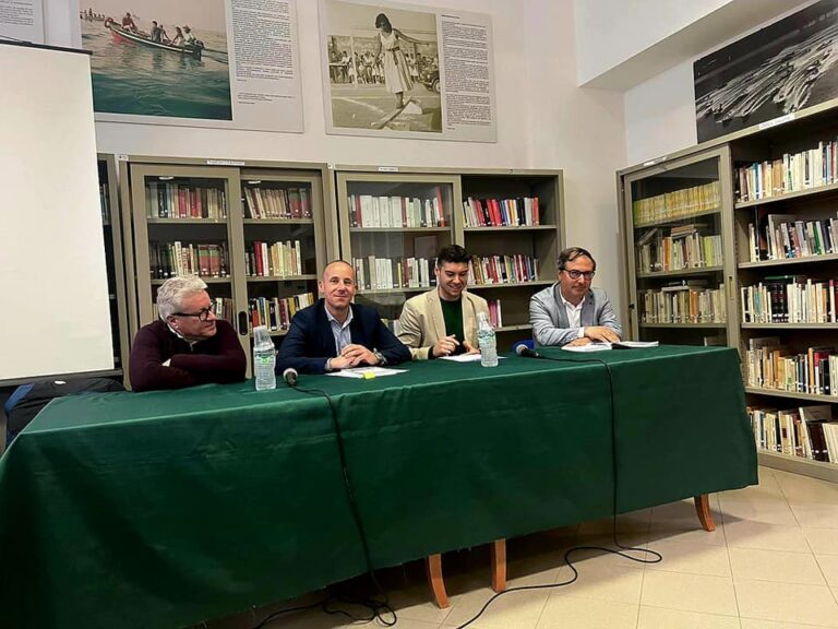 Capo d’Orlando – Presentato il libro “Il tifo violento in Italia”, di Fabio Milazzo