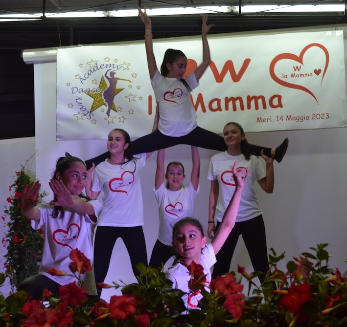 Merì: Grande successo per “W la Mamma”