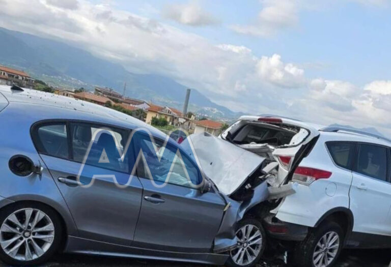 Milazzo: incidente d’auto all’ingresso del Ponte Mela, chiuso per lavori