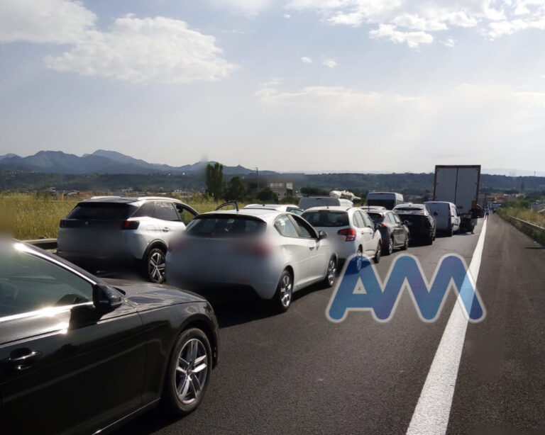 A20, due incidenti stradali in direzione Palermo. Traffico in tilt e lunghe code