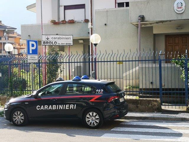 Brolo – Maltrattamenti contro familiari, 38enne trasportato in carcere