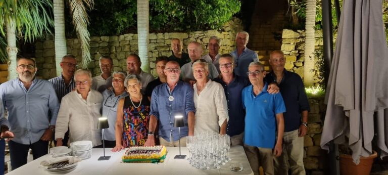 Capo d’Orlando – Ritrovarsi insieme dopo 50 anni. La festa della classe del ’63 – VIDEO