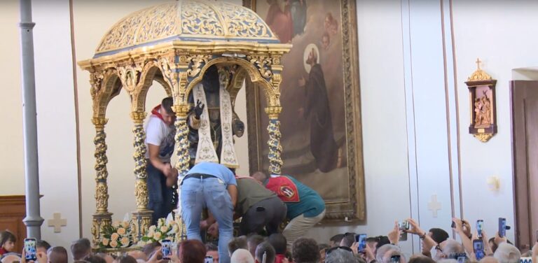 San Salvatore di Fitalia – Tutto pronto per la Festa di San Calogero. Messa solenne in diretta su AM domenica alle 11 – VIDEO