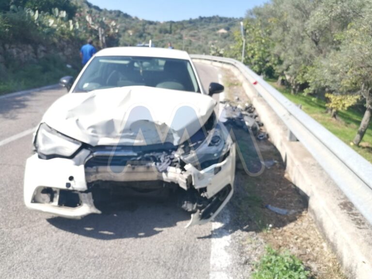 Scontro tra auto e mezzo pesante sulla SP 161, Militello Rosmarino-Alcara Li Fusi