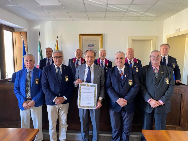 Sant’Agata Militello, attestato di benemerenza dell’Associazione Nazionale Polizia di Stato al sindaco Mancuso