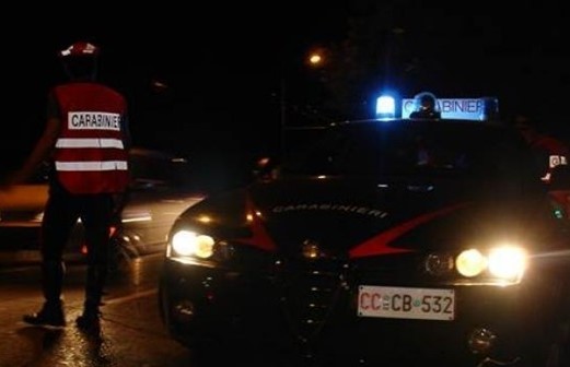 Sant’Agata di Militello – Cittadino si accorge di un furto e chiama i Carabinieri. Arrestati due rumeni