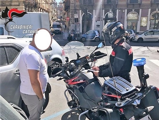 Catania, controlli straordinari a Picanello e San Cristoforo. Lotta a parcheggiatori abusivi e occupazione di suolo pubblico non autorizzata