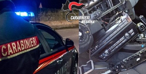 Rubano autoradio satellitari da veicoli in sosta, arrestati un 27enne e un 30enne a Spadafora