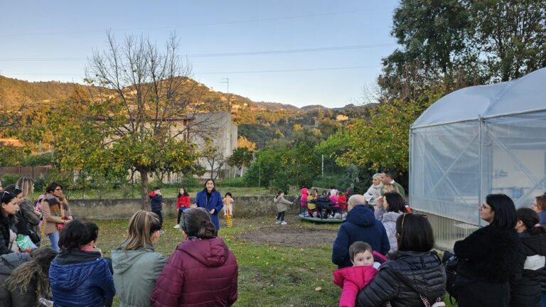 Capo d’Orlando – Scuola Materna “Vina”: nuovi giochi per il cortile. L’acquisto con fondi donati dal comitato genitori