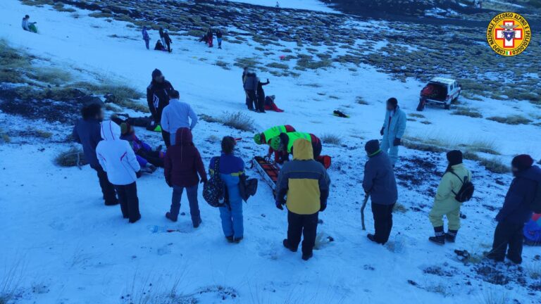 35enne di Barcellona Pozzo di Gotto ferito in un’escursione sul versante nord dell’Etna, interviene il Soccorso Alpino