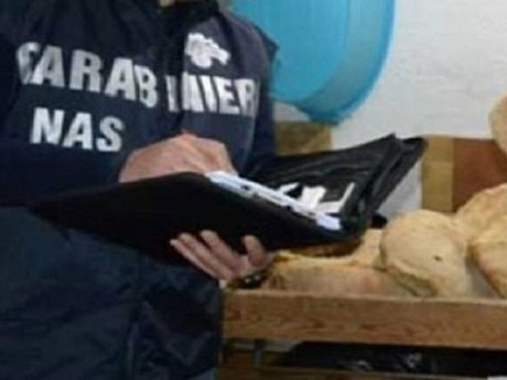 Controlli del Nas a Catania, sequestrati oltre 6 quintali di prodotti da forno. 10 denunciati