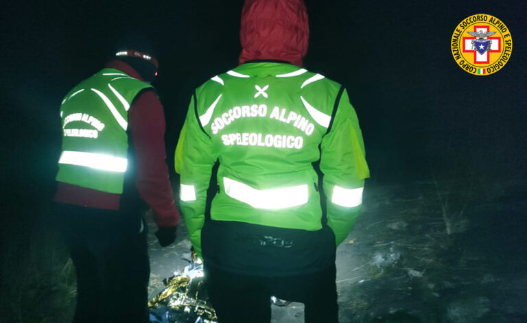 Etna, ritrovato in tarda serata 19enne escursionista disperso ieri pomeriggio