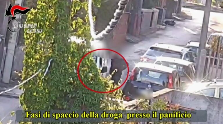 Ordinavano cocaina al… panificio. 9 arresti a Catania