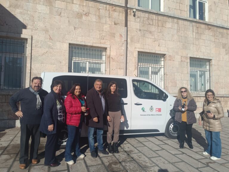 San Marco d’Alunzio, già su strada il pulmino green per gli alunni delle scuole del comune