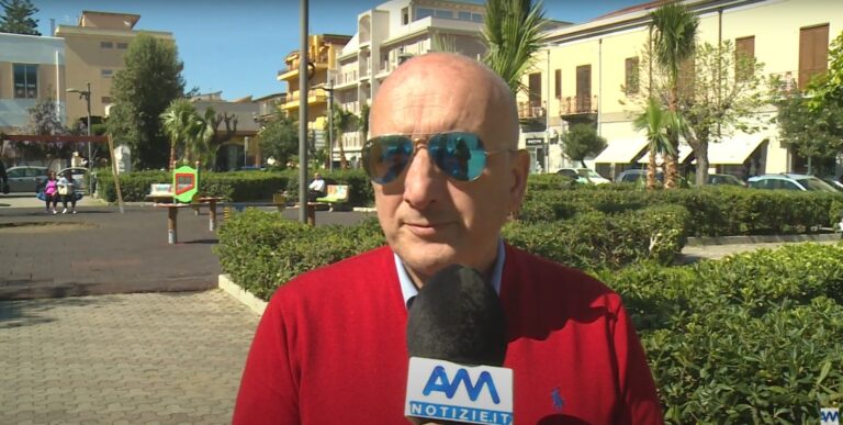 Capo d’Orlando, raccolta differenziata: “Bisogna conferire correttamente carta e cartone, senza busta di plastica” – VIDEO